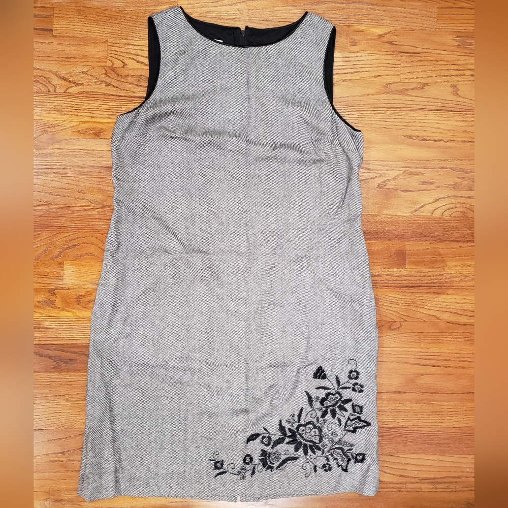 Talbots black & white herringbone tweed sheath dress with flower detail sz 18